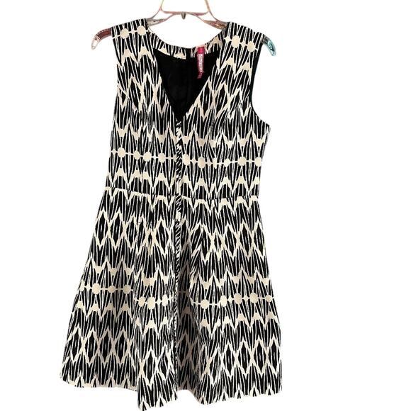 Plenty by Tracy Reese Dresses & Skirts - Anthropologie Plenty by Tracy Reese Dress Black White Sleeveless  8 Fit Flare